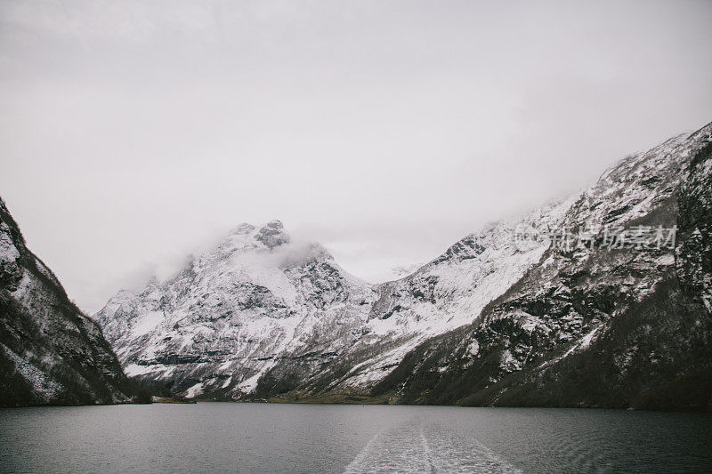 挪威冬季的n øyfjord